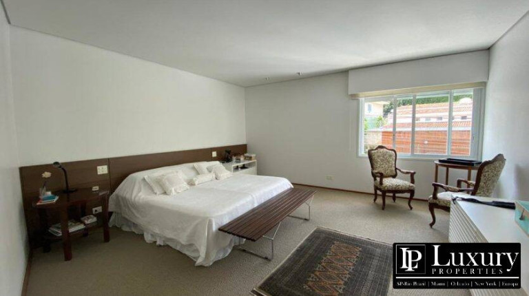 Imagem Casa com 3 Quartos à Venda, em Morumbi - São Paulo Imagem Casa com 3 Quartos à Venda, em Morumbi - São Paulo