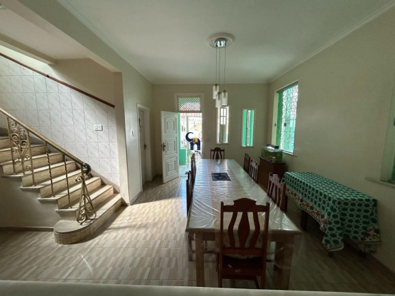 Imagem Casa com 7 Quartos para Alugar, 210 m² em Canela - Salvador Imagem Casa com 7 Quartos para Alugar, 210 m² em Canela - Salvador