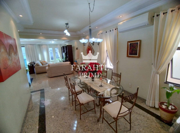 Imagem Casa com 6 Quartos à Venda,  em Embaré - Santos