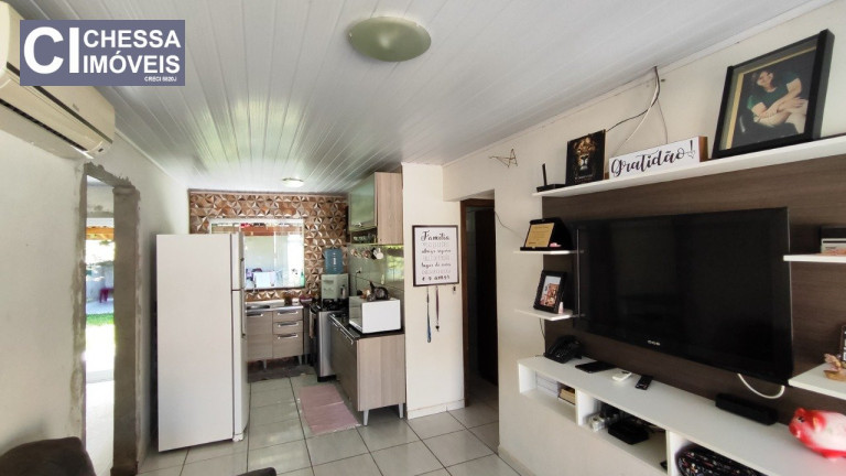 Imagem Casa com 2 Quartos à Venda, 200 m² em Espinheiros - Itajaí