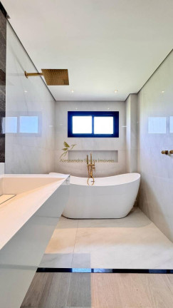 Imagem Casa à Venda, 650 m² em Tamboré - Santana De Parnaíba Imagem Casa à Venda, 650 m² em Tamboré - Santana De Parnaíba