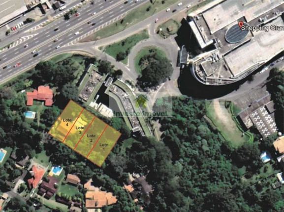 Imóvel à Venda, 245 m² em Granja Viana - Cotia
