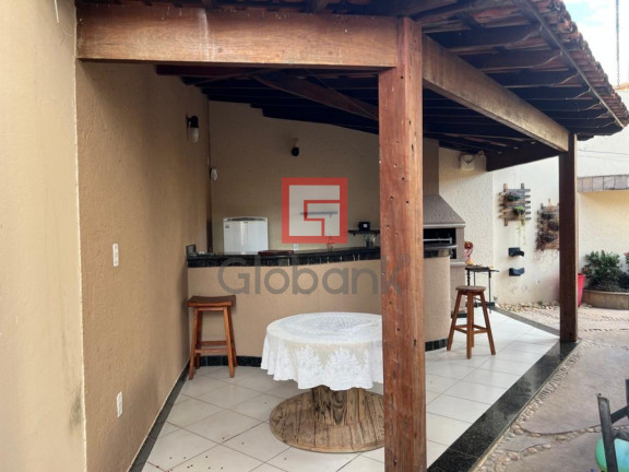 Imagem Casa com 4 Quartos à Venda, 600 m² em Todos Os Santos - Montes Claros Imagem Casa com 4 Quartos à Venda, 600 m² em Todos Os Santos - Montes Claros
