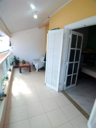 Imagem Sobrado com 5 Quartos à Venda, 267 m² em Massaguaçu - Caraguatatuba Imagem Sobrado com 5 Quartos à Venda, 267 m² em Massaguaçu - Caraguatatuba