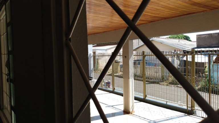 Imagem Casa com 3 Quartos à Venda, 148 m² em Conjunto Café - Londrina