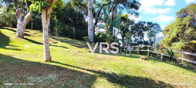 Imagem Casa com 4 Quartos à Venda, 196 m² em Cascata Do Imbuí - Teresópolis