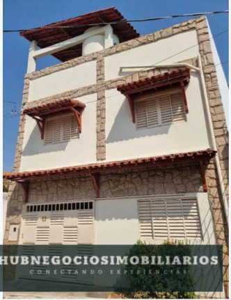 Casa com 2 Quartos à Venda, 130 m² em Roxo Verde - Montes Claros