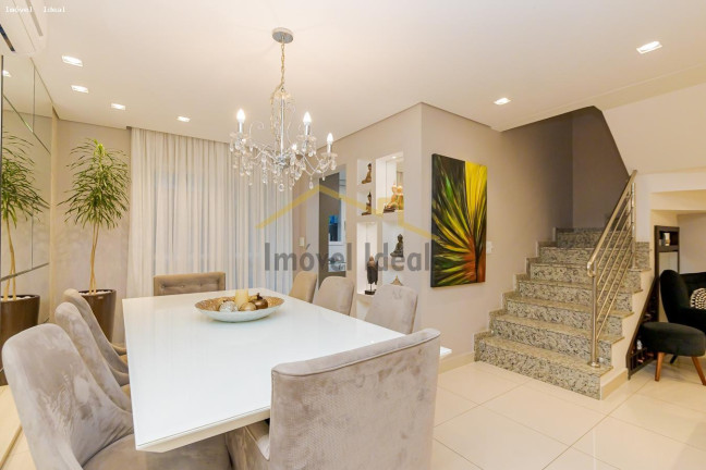 Casa com 4 Quartos à Venda, 200 m² em Jardim Das Américas - Curitiba