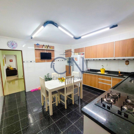 Imagem Casa com 3 Quartos à Venda,  em Vila Santa Isabel - Taubaté