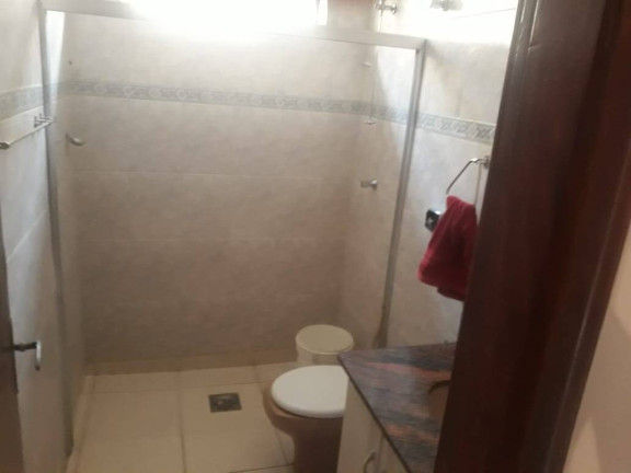 Imagem Casa com 3 Quartos à Venda, em Estiva - Taubaté Imagem Casa com 3 Quartos à Venda, em Estiva - Taubaté