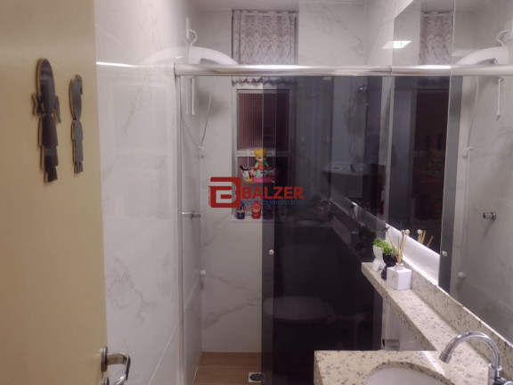 Imagem Apartamento com 2 Quartos à Venda, 66 m² em Centro - Florianópolis