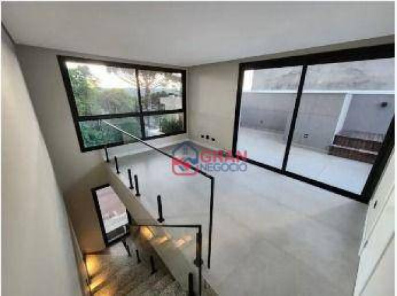 Imagem Sobrado com 3 Quartos à Venda, 166 m² em Pilarzinho - Curitiba