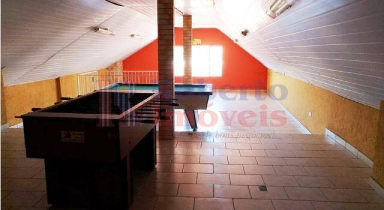 Imagem Casa com 3 Quartos à Venda, 500 m² em Novo Mundo - Curitiba Imagem Casa com 3 Quartos à Venda, 500 m² em Novo Mundo - Curitiba