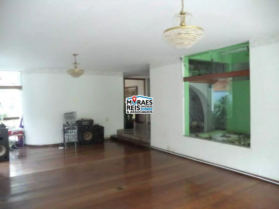 Sobrado com 4 Quartos à Venda ou Locação, 945 m² em Interlagos - São Paulo
