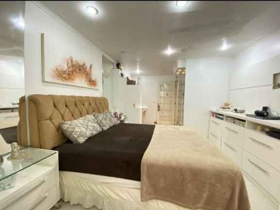 Imóvel com 2 Quartos à Venda, 79 m² em Floresta - Porto Alegre