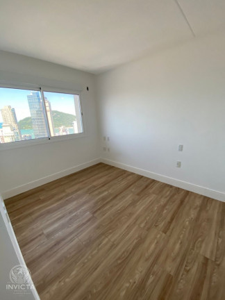 Imagem Apartamento com 4 Quartos à Venda, 221 m² em Barra Sul - Balneário Camboriú Imagem Apartamento com 4 Quartos à Venda, 221 m² em Barra Sul - Balneário Camboriú