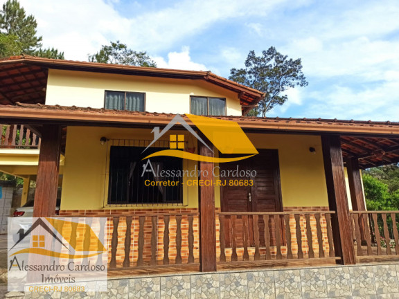 Casa com 3 Quartos à Venda, 270 m²