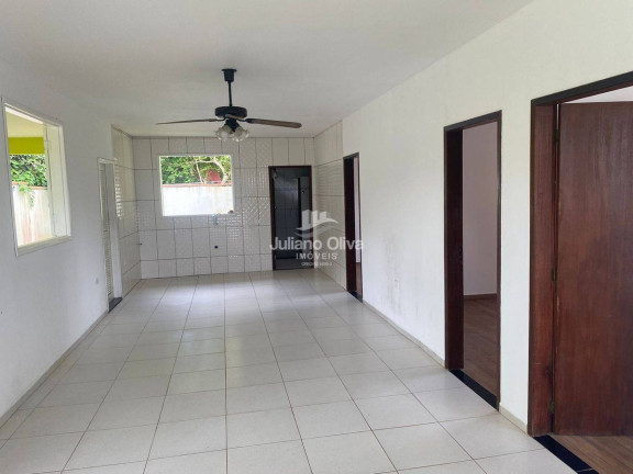Imagem Casa com 3 Quartos à Venda, 125 m² em Cambiju - Itapoá