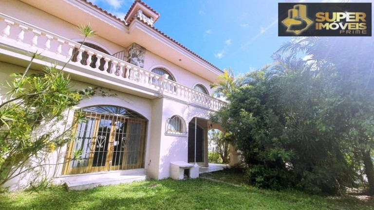 Imagem Casa com 5 Quartos à Venda, 2.200 m² em Centro - Pelotas