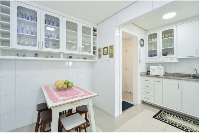 Imagem Imóvel com 3 Quartos à Venda, em Caxingui - São Paulo Imagem Imóvel com 3 Quartos à Venda, em Caxingui - São Paulo