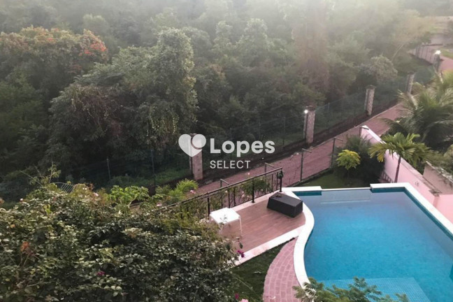 Imóvel com 4 Quartos à Venda, 300 m² em Swiss Park - Campinas