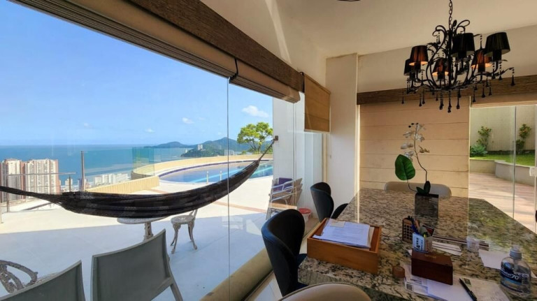 Imagem Casa com 5 Quartos à Venda, 800 m² em Marapé - Santos Imagem Casa com 5 Quartos à Venda, 800 m² em Marapé - Santos