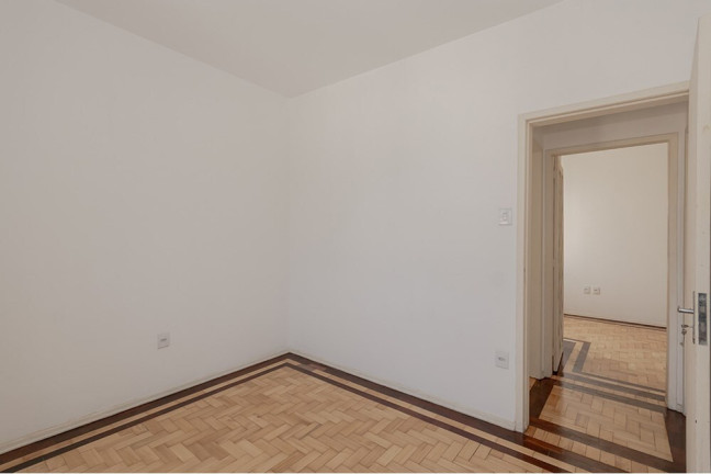 Imagem Apartamento com 2 Quartos à Venda, 70 m² em Menino Deus - Porto Alegre