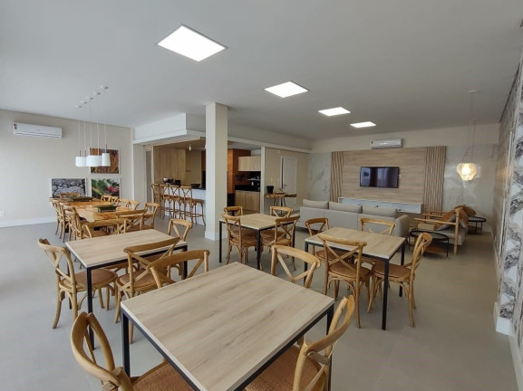Imagem Casa com 3 Quartos à Venda, 369 m² em Interlagos - Caxias Do Sul