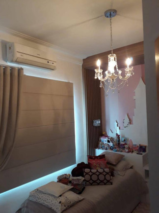 Casa com 3 Quartos à Venda,  em Conjunto Novo Centauro - Arapongas