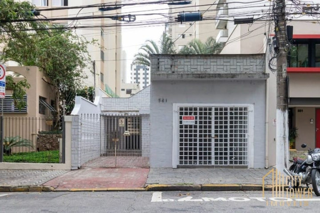 Casa com 2 Quartos à Venda, 140 m² em Indianópolis - São Paulo