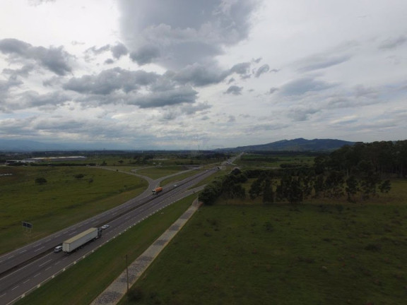Imagem Imóvel à Venda, em Feital - Pindamonhangaba Imagem Imóvel à Venda, em Feital - Pindamonhangaba