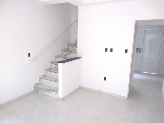 Imagem Sobrado com 2 Quartos à Venda, 60 m² em Solemar - Praia Grande Imagem Sobrado com 2 Quartos à Venda, 60 m² em Solemar - Praia Grande