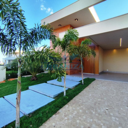 Casa à Venda, 270 m² em Condomínio Villa Toscana - Araçatuba