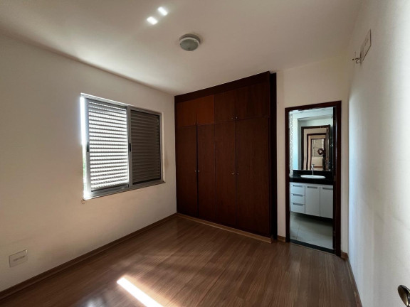 Imagem Imóvel com 3 Quartos à Venda, 93 m² em Ouro Preto - Belo Horizonte