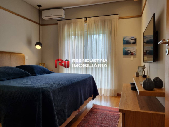 Imagem Casa com 4 Quartos à Venda, 453 m² em Chácara Moinho Velho - Carapicuíba Imagem Casa com 4 Quartos à Venda, 453 m² em Chácara Moinho Velho - Carapicuíba