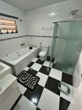 Imagem Sobrado com 3 Quartos à Venda, 332 m² em Vila Augusta - Guarulhos Imagem Sobrado com 3 Quartos à Venda, 332 m² em Vila Augusta - Guarulhos
