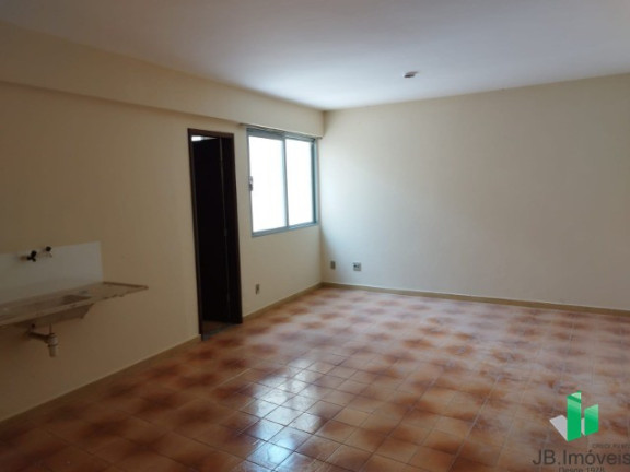 Imagem Kitnet com 1 Quarto para Alugar, 10 m² em Centro - Montes Claros