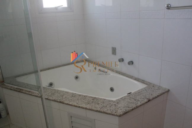 Imagem Casa com 4 Quartos à Venda, 651 m² em Córrego Grande - Florianópolis