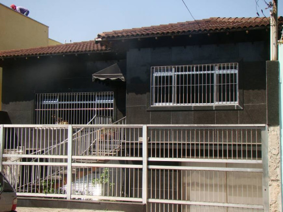 Imagem Casa com 4 Quartos à Venda, 240 m² em Vila Brasílio Machado - São Paulo