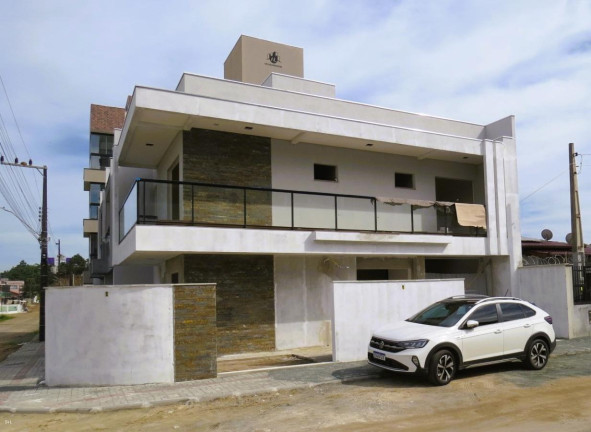 Imagem Sobrado com 3 Quartos à Venda, 77 m² em Itacolomi - Balneário Piçarras