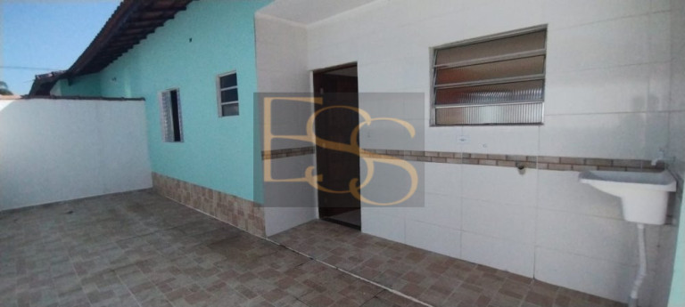 Imagem Casa com 2 Quartos à Venda, 60 m² em Balneário Itaguaí - Mongaguá Imagem Casa com 2 Quartos à Venda, 60 m² em Balneário Itaguaí - Mongaguá