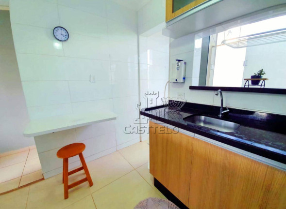 Imagem Apartamento com 2 Quartos à Venda, 50 m² em San Fernando - Londrina