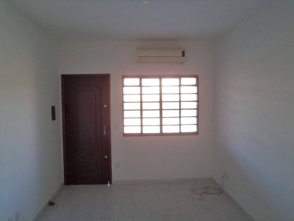 Imagem Casa com 2 Quartos à Venda, 156 m² em Jardim Alvinópolis - Atibaia