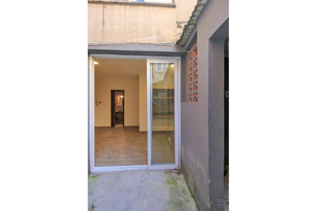 Imagem Imóvel com 1 Quarto à Venda, 28 m² em Petrópolis - Porto Alegre