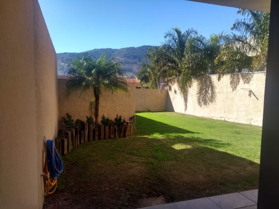 Imagem Casa com 4 Quartos à Venda, 360 m² em Vila Petrópolis - Atibaia Imagem Casa com 4 Quartos à Venda, 360 m² em Vila Petrópolis - Atibaia