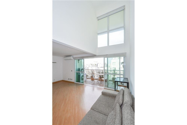 Imagem Imóvel com 2 Quartos à Venda, em Moema - São Paulo Imagem Imóvel com 2 Quartos à Venda, em Moema - São Paulo