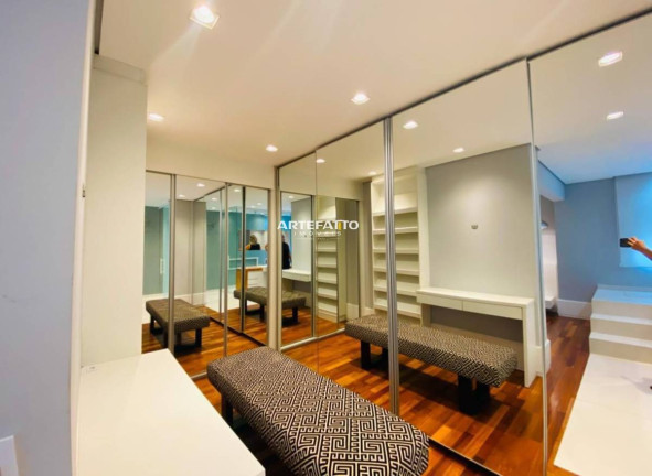 Apartamento com 2 Quartos à Venda, 294 m²