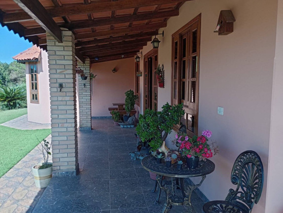 Imagem Chácara com 3 Quartos à Venda, 2.100 m² em Ortizes - Piedade
