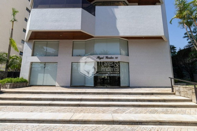 Imagem Apartamento com 4 Quartos à Venda, 260 m² em Aclimação - São Paulo