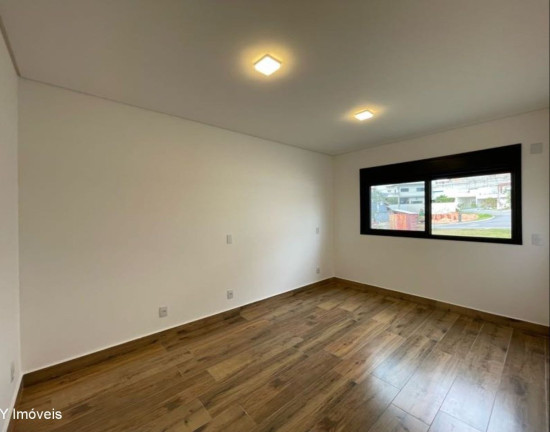 Imagem Casa com 3 Quartos à Venda, 196 m² em Parque Califórnia - Jacareí